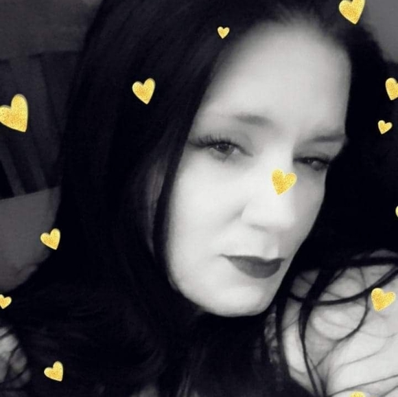 Meet your Posher, Jenny Mae. - Picture 7 of 8